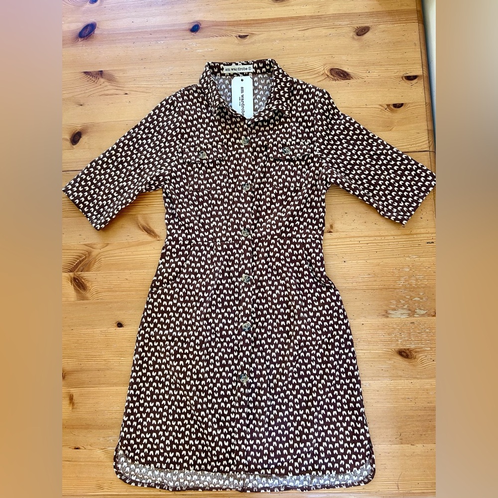 🌻 NWT adorable corduroy button-front dress with pockets.